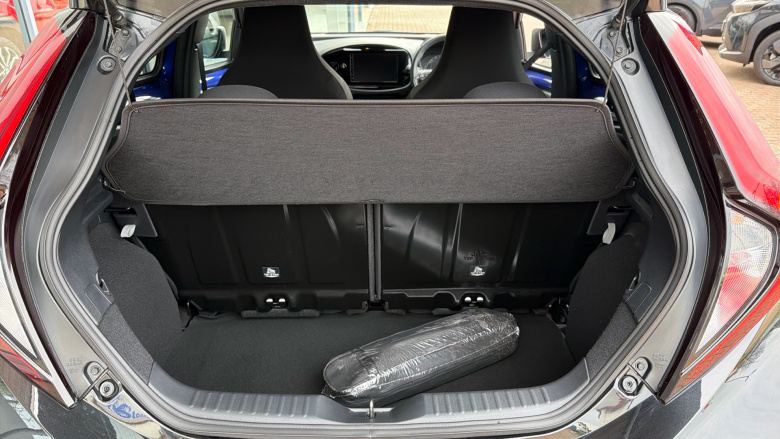 Toyota Aygo X 1.0 VVT-i Edge 5dr Petrol Hatchback